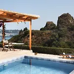 Rocale Villa
