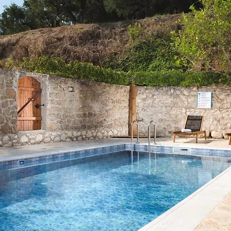 Rocale Villa